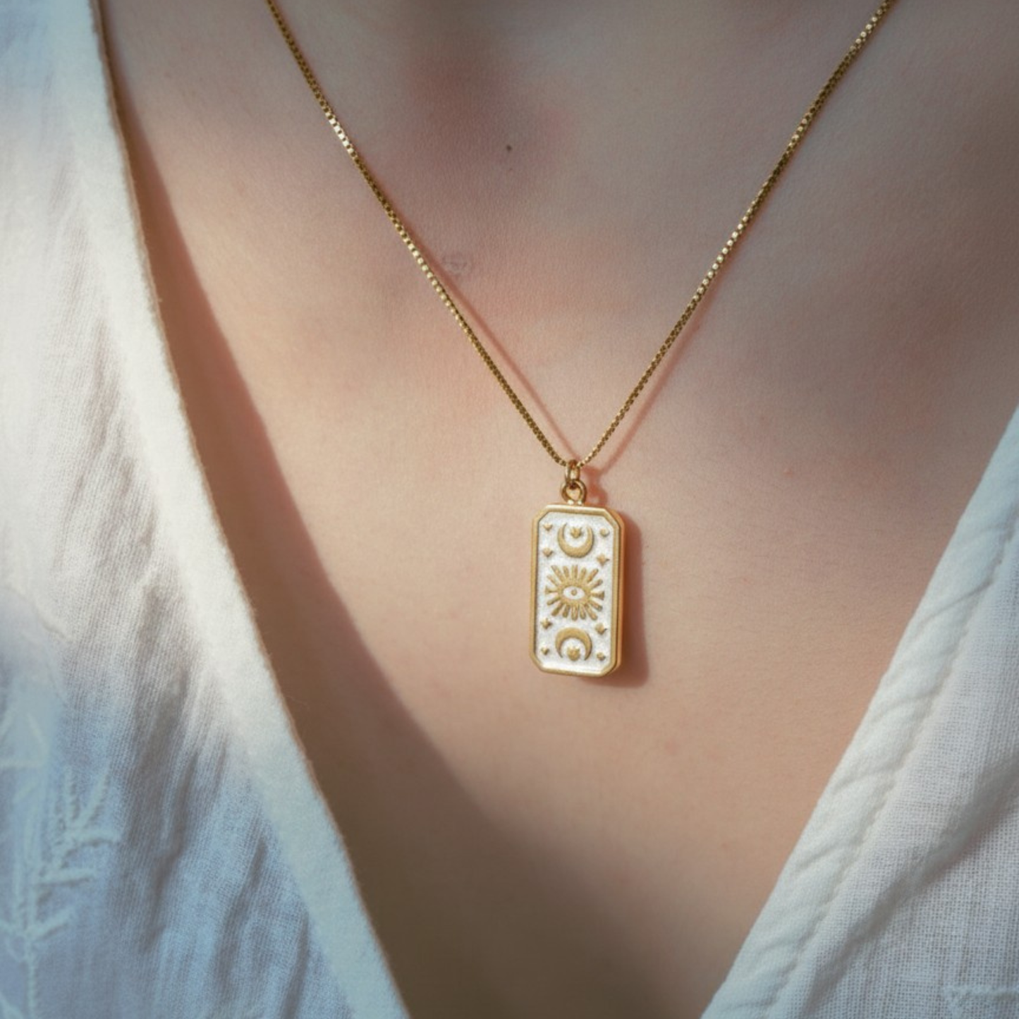 Collana "Arcana" Occhio Bianco