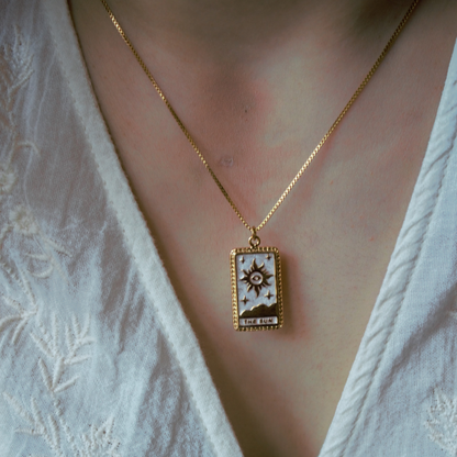 Collana "Arcana" Sole Bianco