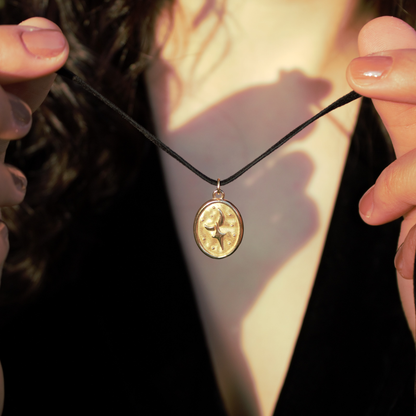 Collana Venere morbido velluto