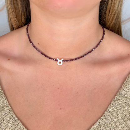 Choker con Segno Zodiacale in Madreperla e Pietre Naturali "Aurora"