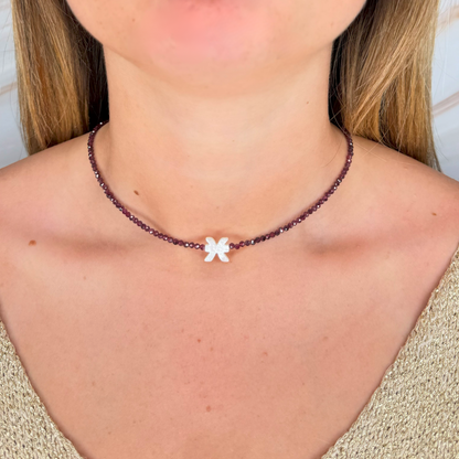 Choker con Segno Zodiacale in Madreperla e Pietre Naturali "Aurora"